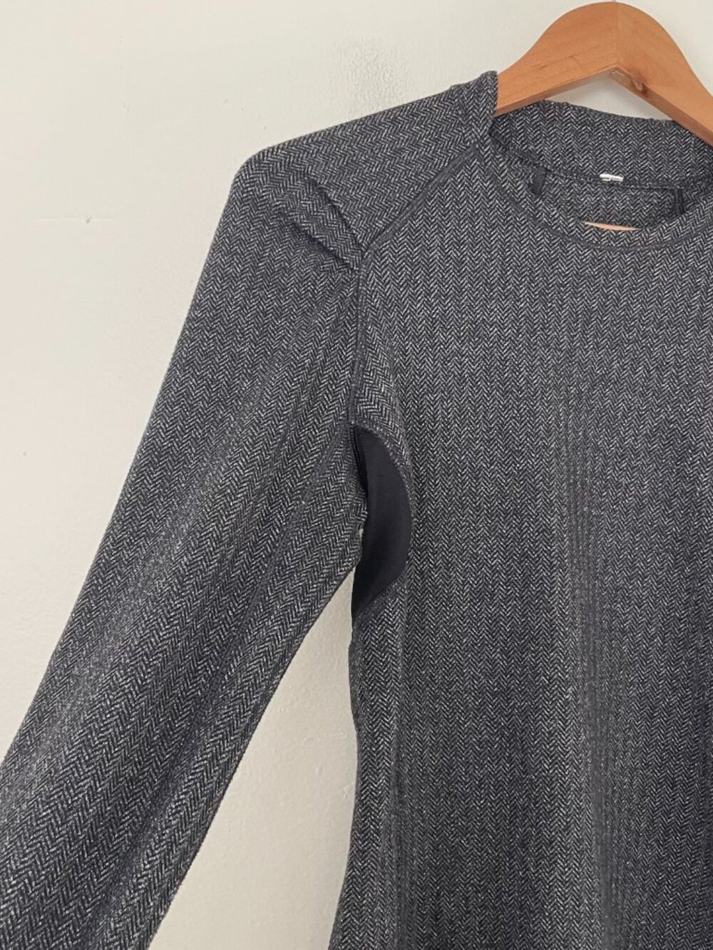 Lululemon Think Fast Long Sleeve Top Heathered Herringbone Black Size 6 - Picture 6 of 6
